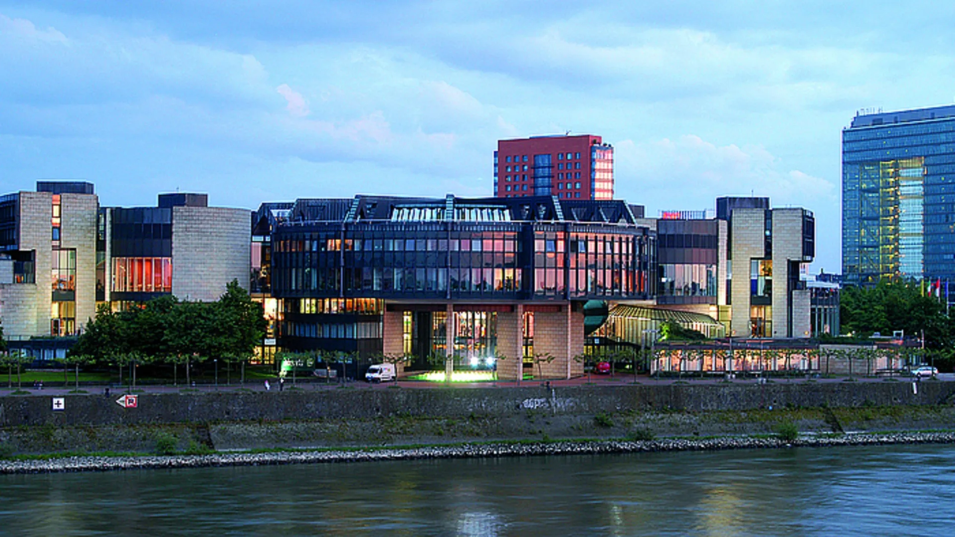 Holiday Inn Duesseldorf Hafen, An Ihg Hotel  Düsseldorf