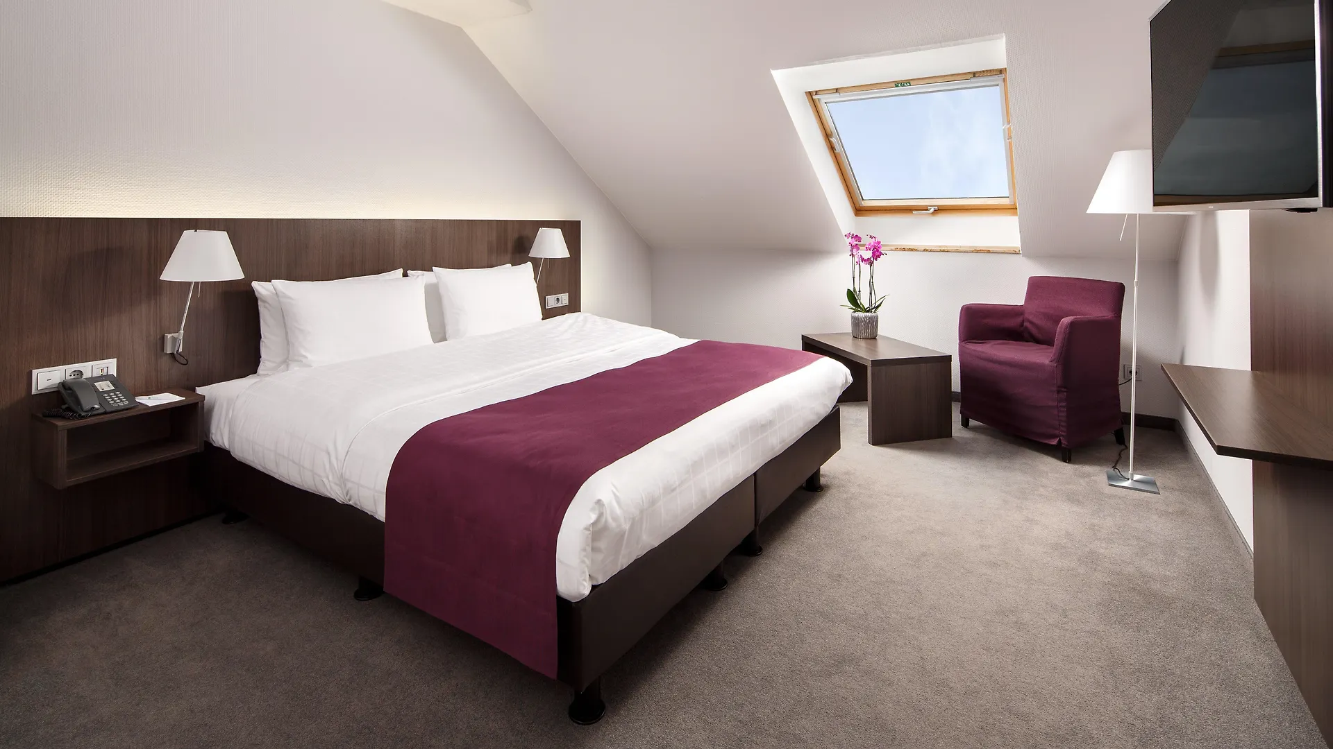 Holiday Inn Duesseldorf Hafen, An Ihg Hotel 4*, Düsseldorf