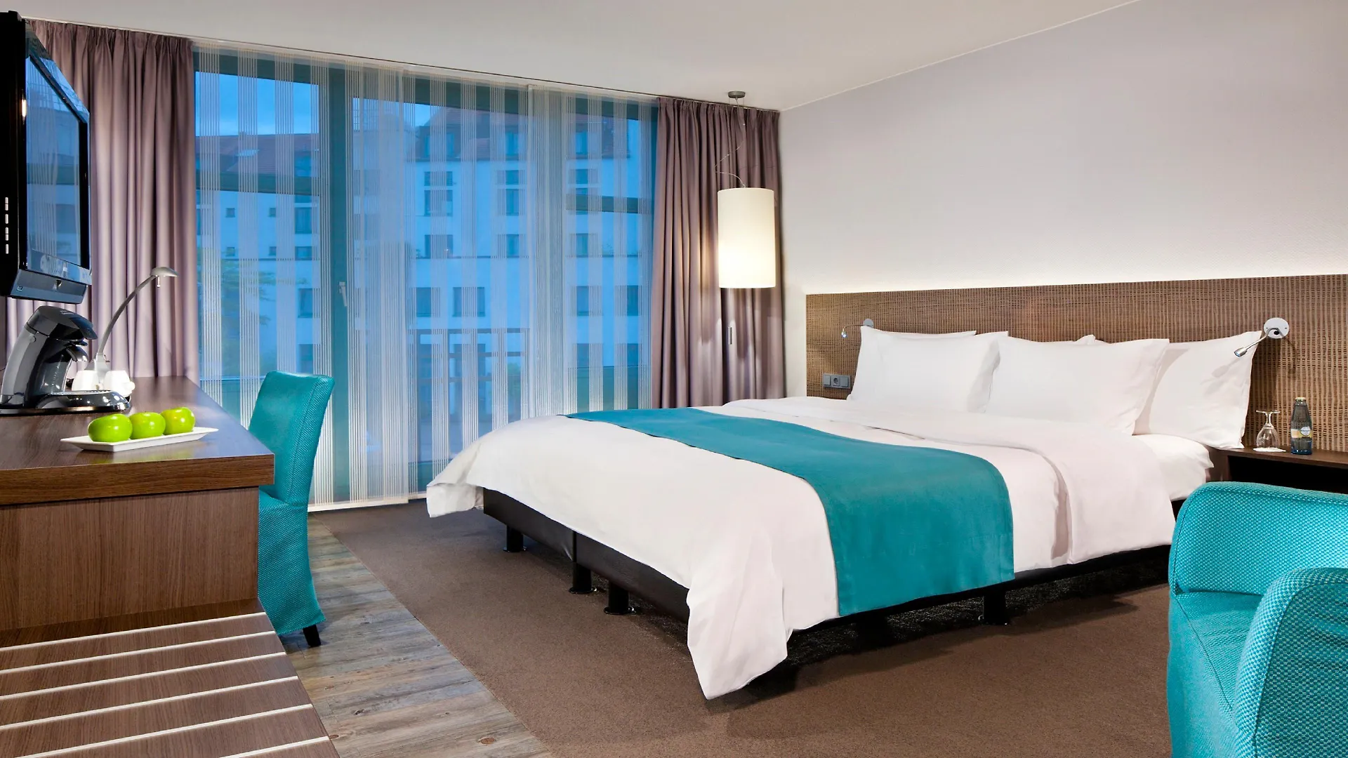 Holiday Inn Duesseldorf Hafen, An Ihg Hotel  Dusseldorf