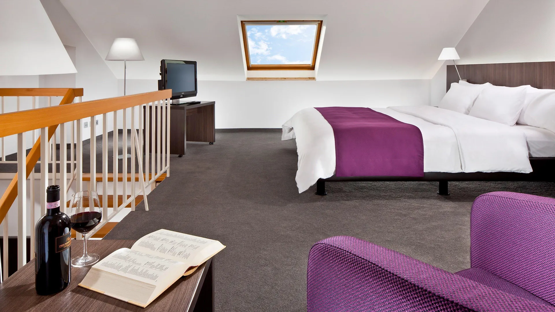 Holiday Inn Duesseldorf Hafen, An Ihg Hotel Germany